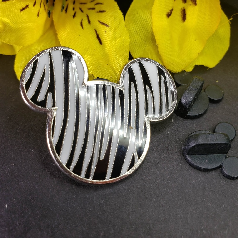 4/$25 Disney Zebra Mickey Pin